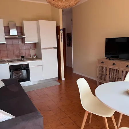 Apartment Pool, Sea View, Private Parking Lerici