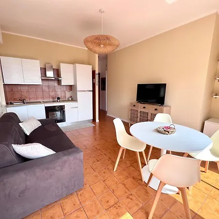 Apartment Pool, Sea View, Private Parking Lerici