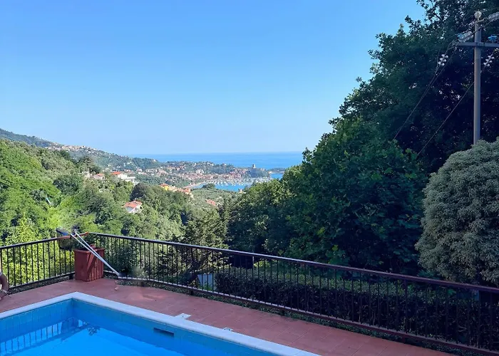 Sea View In Lerici, Between Cinque Terre And Tuscany